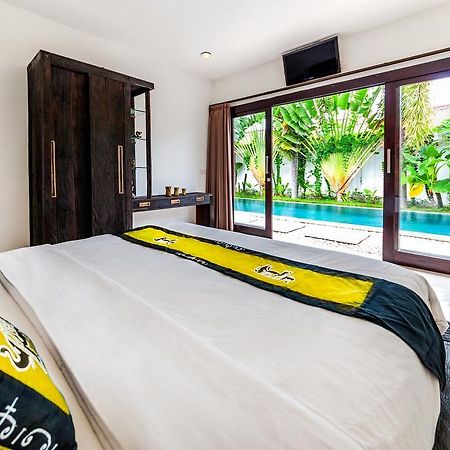 Villa Sara Seminyak Zimmer foto